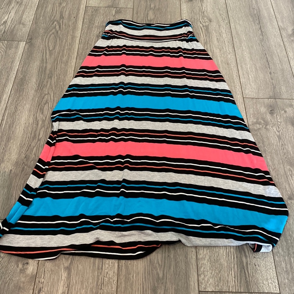 Patterned maxi skirt